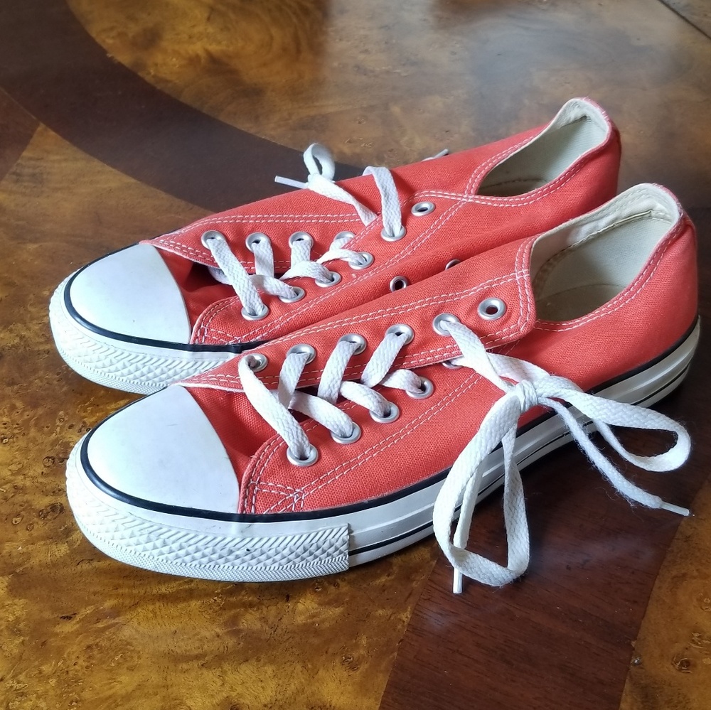 Converse Women's 9